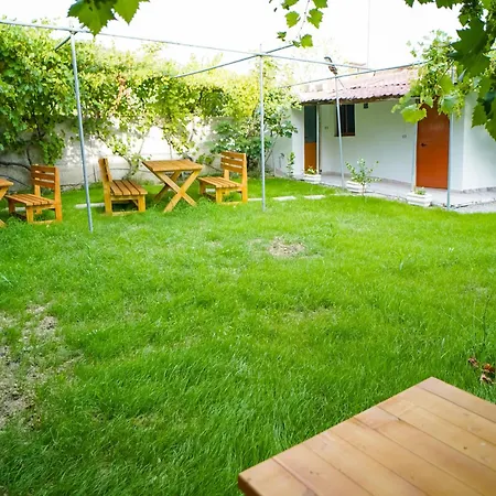 Kalpazo Kaja Garden Apartment