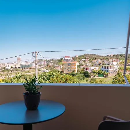 Kalpazo Kaja Garden * Golem (Tirana)