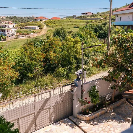 Kalpazo Kaja Garden Apartment Golem (Tirana)