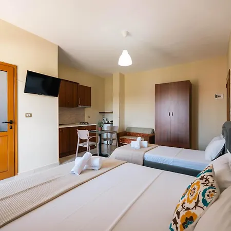 Kalpazo Kaja Garden Apartmán Golem (Tirana)