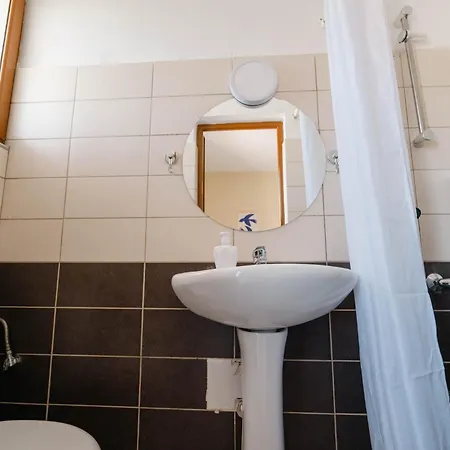 Kalpazo Kaja Garden Golem (Tirana)