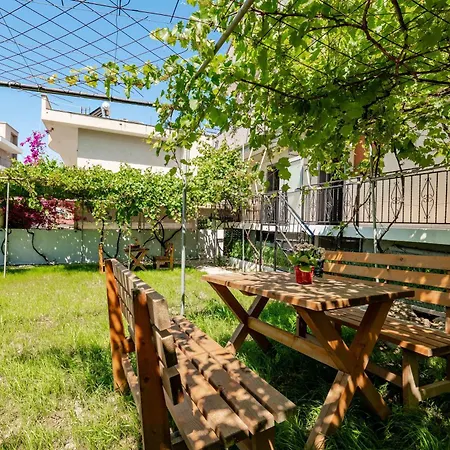 Kalpazo Kaja Garden Apartment Golem (Tirana)