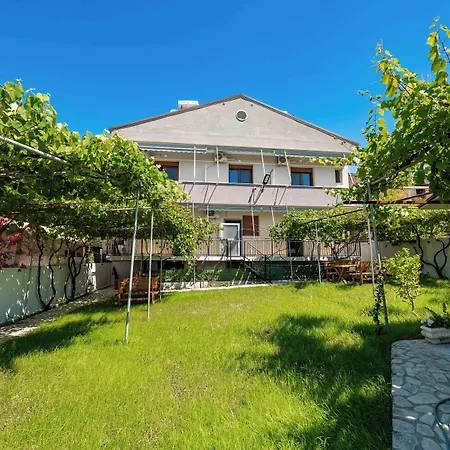 Apartment Kalpazo Kaja Garden Golem (Tirana)