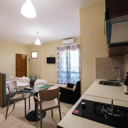 Kalpazo Kaja Garden Apartment Golem (Tirana)