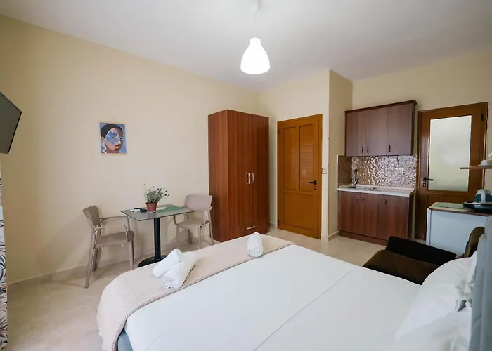Kalpazo Kaja Garden Appartement Golem (Tirana)