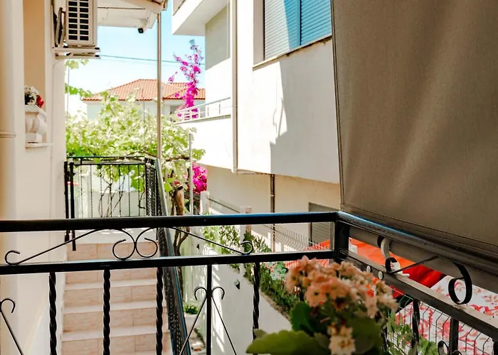 Kalpazo Kaja Garden Apartment Golem (Tirana)