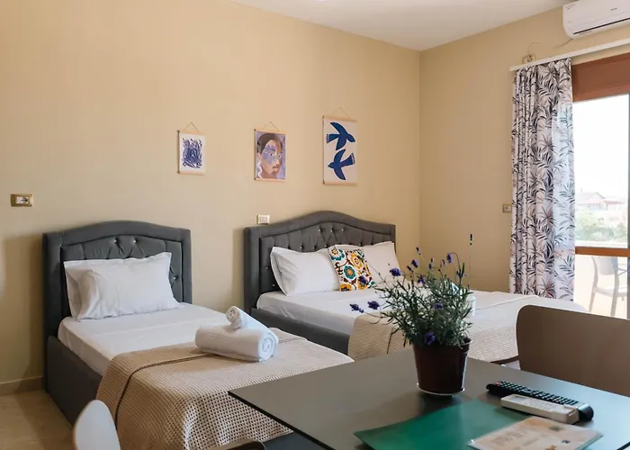 Kalpazo Kaja Garden * Golem (Tirana)